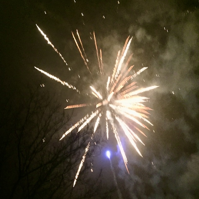 Stille wensen voor alle inwoners van de <a href="/gem_heuvelrug/">Utrechtse Heuvelrug</a> (en erbuiten ;-)): honderdmeter.nl/stille-wensen/.
Dank voor al het goede in 2022. Iedereen een mooie #jaarwisseling gewenst. #vuurwerkvrij #dorpsgedicht