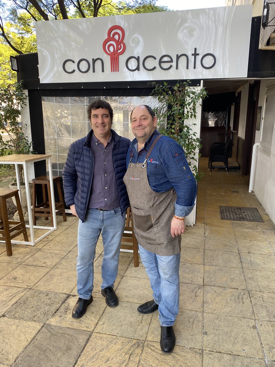 Feliz 2023!!
Mucho ánimo a los emprendedores como @PepeCorralRosado que #conacento abre en este nuevo año y apuestan por #Jerez