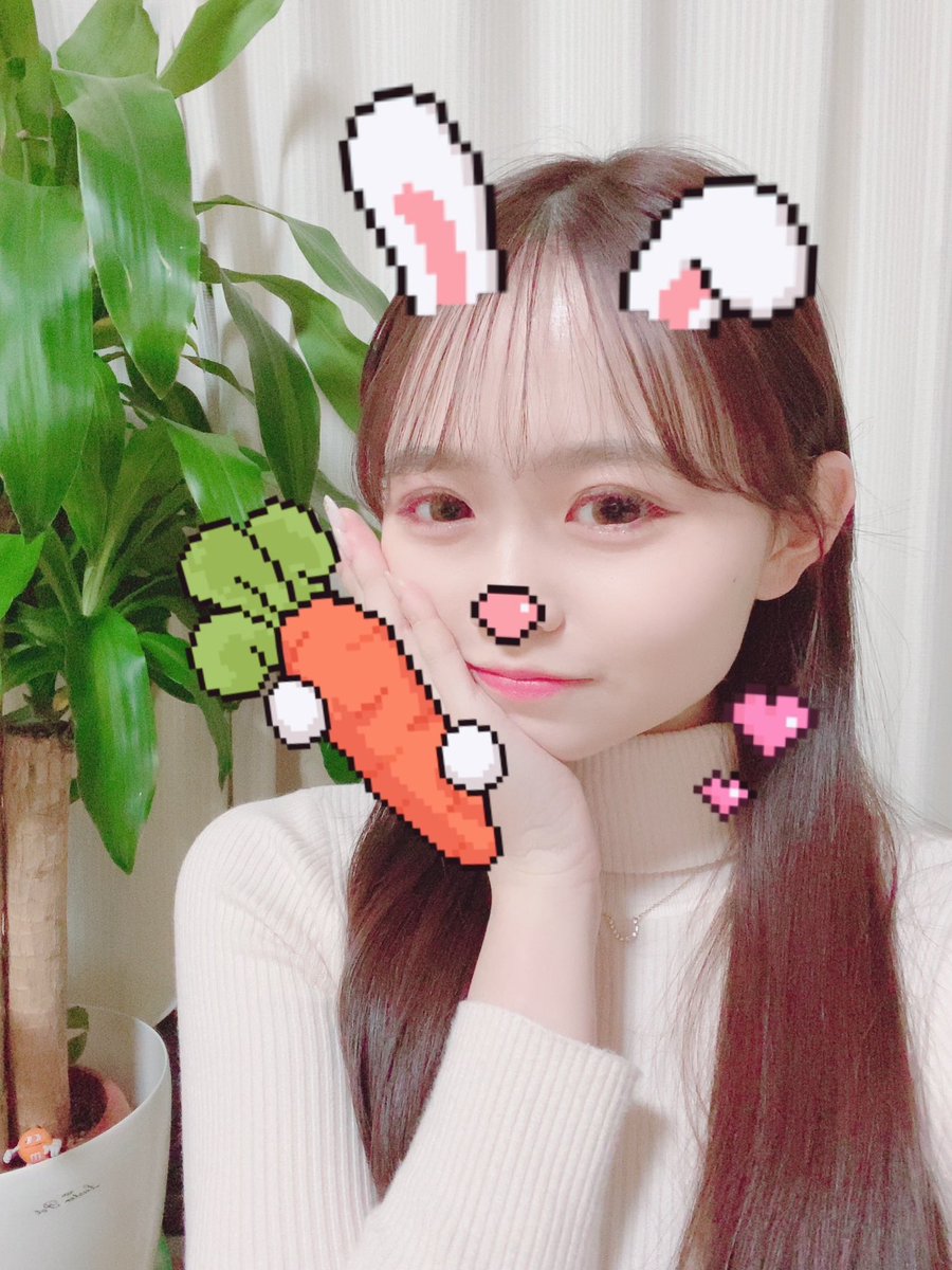rrraee3155's tweet photo. 友達の家で年越し🥤🍟🐰
#ベリメリ
#ハートの花を咲かせまショ https://t.co/siNcggJ6TS