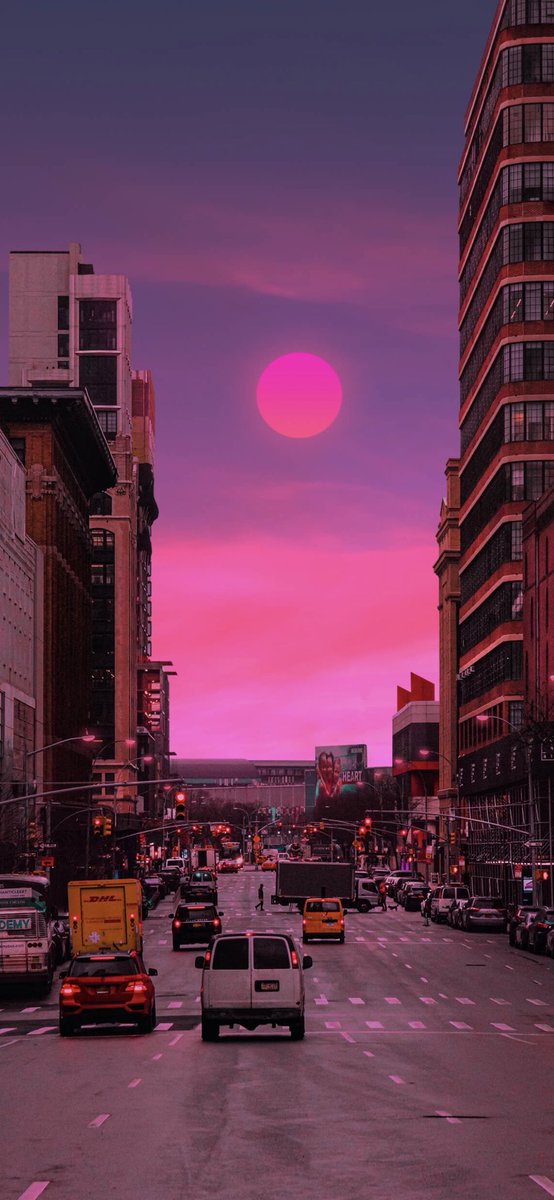 VixuaI's tweet photo. Purple city 💜 https://t.co/3oPuloVusV
