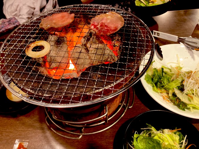 コミケ後らしく焼肉来た 