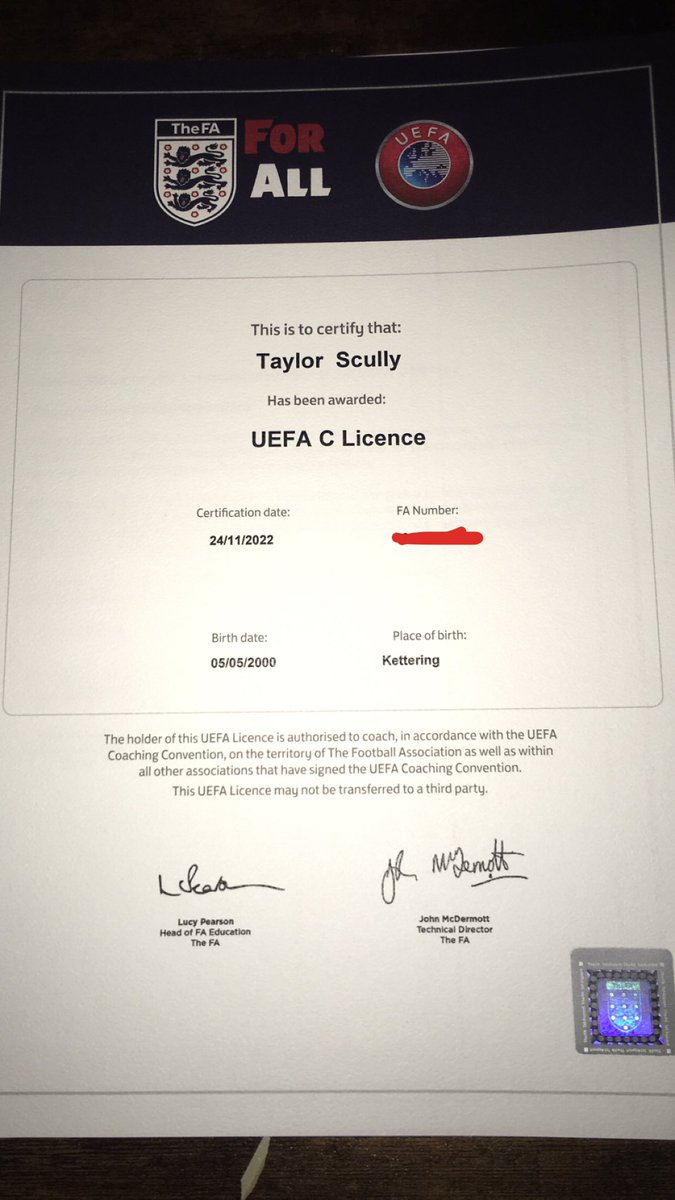 Pleased to have came home to this in the post after a few days in London! Finishing 2022 with my UEFA C licence, onto 2023👊🏻💥

Happy New Year everyone!🫶🏻