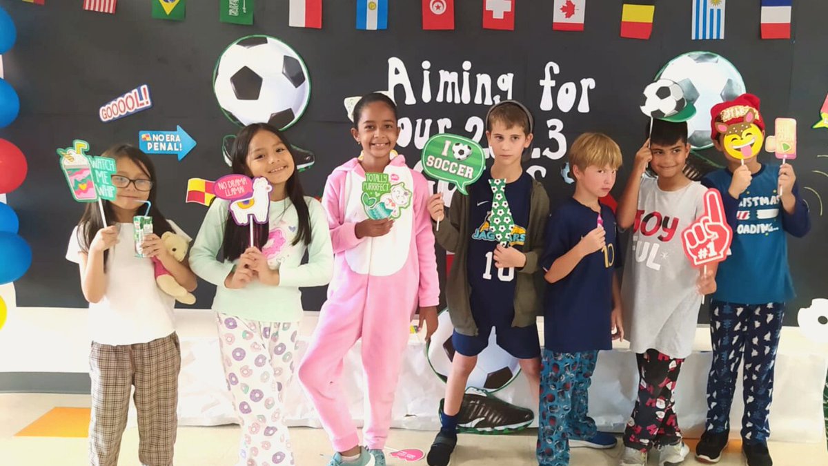 METSchoolPanama's tweet image. As we say goodbye to a fantastic year of growth, learning, and #metmagicmoments in 2022, we can't wait to see what 2023 has in store for our #METFamily ⭐️✨
#METschoolPanama #NordAngliaEducation #CreateYourFuture #bye2022