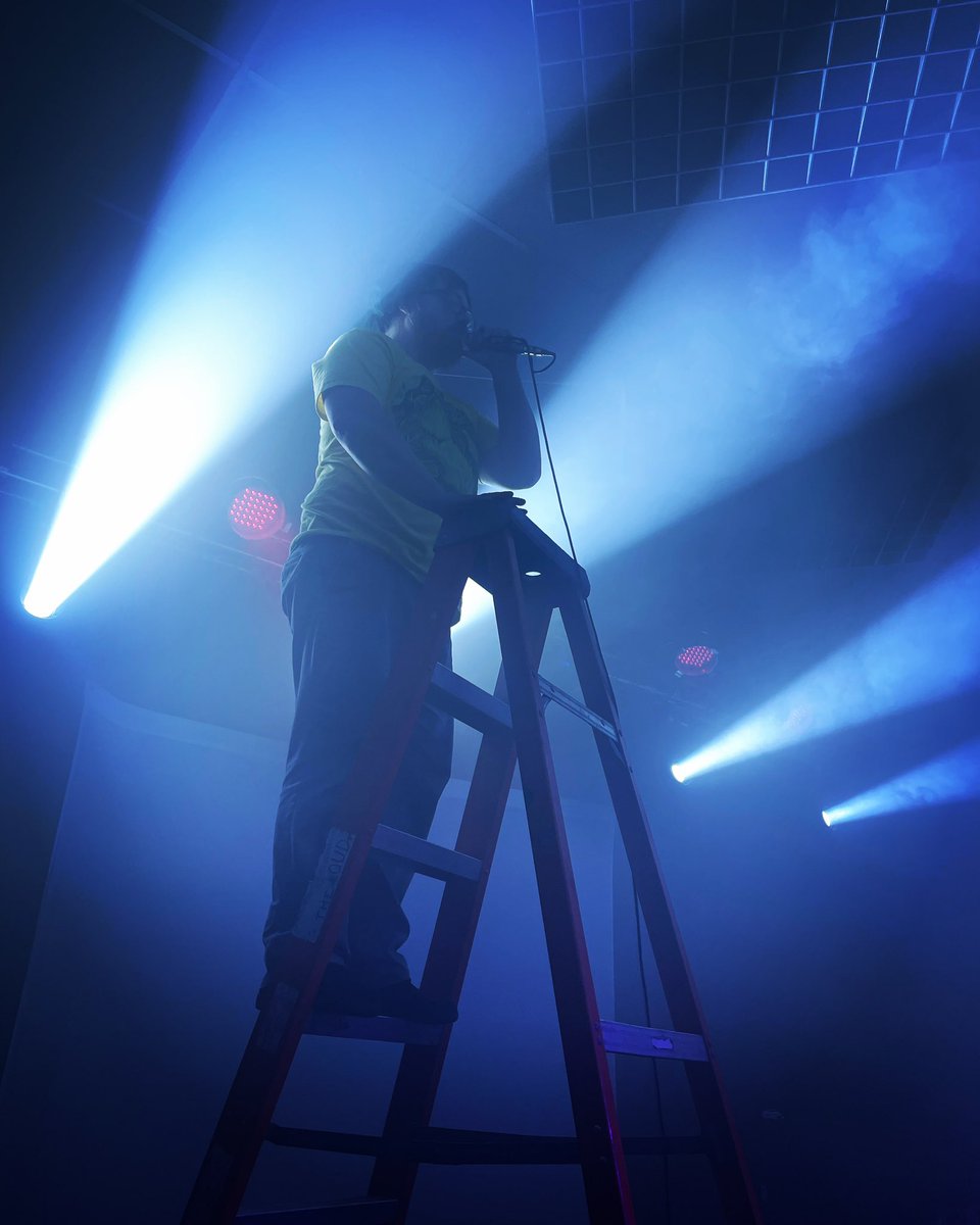 GLASS DIAPER tweet media