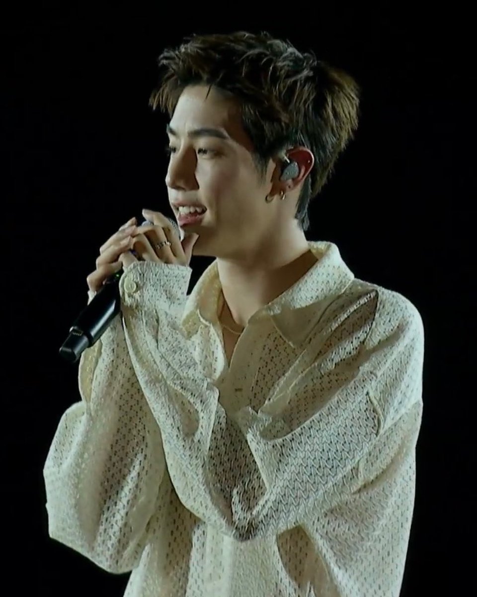 gifzyMT93's tweet image. เจอกันเท่านั้น ต้องเจอกันแล้วปะ 😭