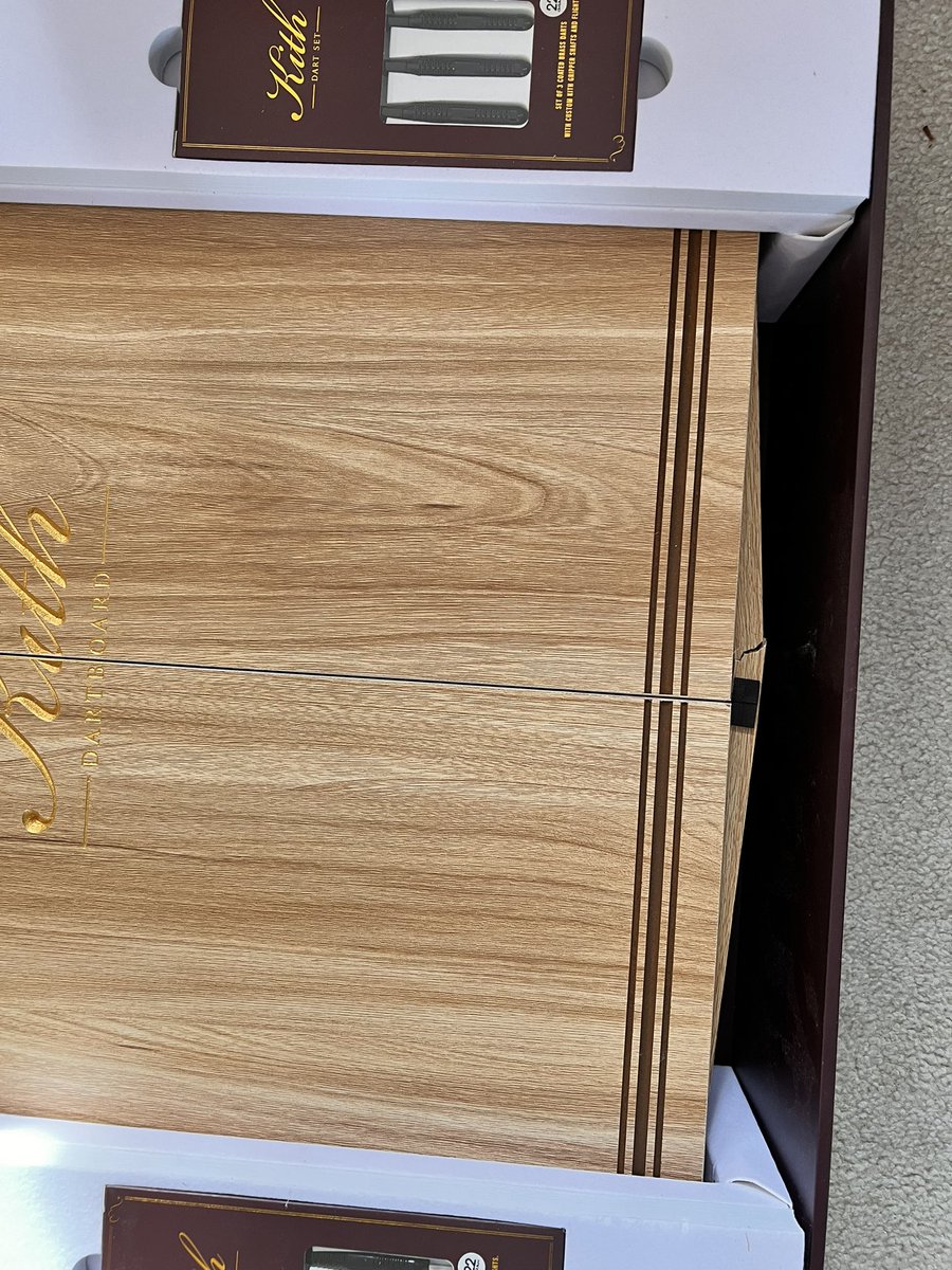 gpb1995's tweet photo. @KITH really disappointed to see my dart board arrive broken. Not what I would expect from a very expense product https://t.co/UFt84Hq5yC