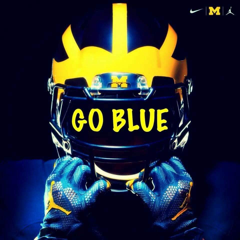 zumisk8's tweet photo. #GoBlue #BeatTCU  #Michigan🏈🏈🏈🏈🏈🏈🏈🏈🏈🏈🏈🏈 https://t.co/0EMntF9FyF