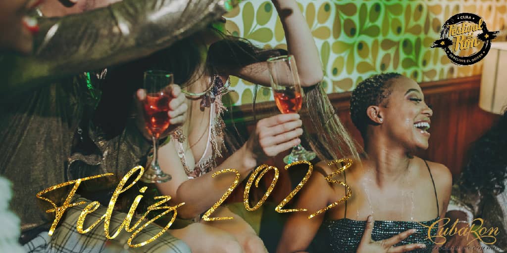 CubaRonSA's tweet photo. Que el 2023 nos sorprenda compartiendo, pero siempre con responsabilidad...¡¡¡Feliz año nuevo!!!!😉🥂👇 https://t.co/j594RrRteg