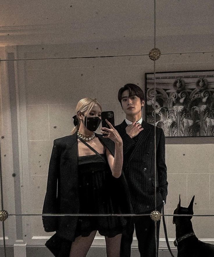ㅤ

                    January 01, 2023. 
                    happy   new   year 
                   from me and my bf.

ㅤ