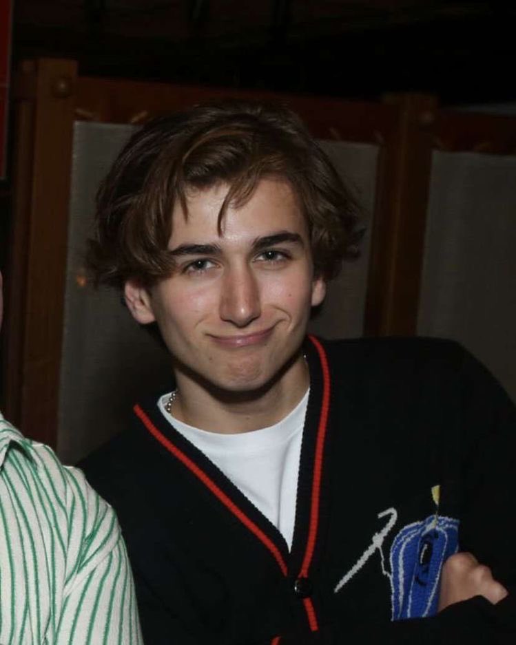 comfortbash's tweet image. 