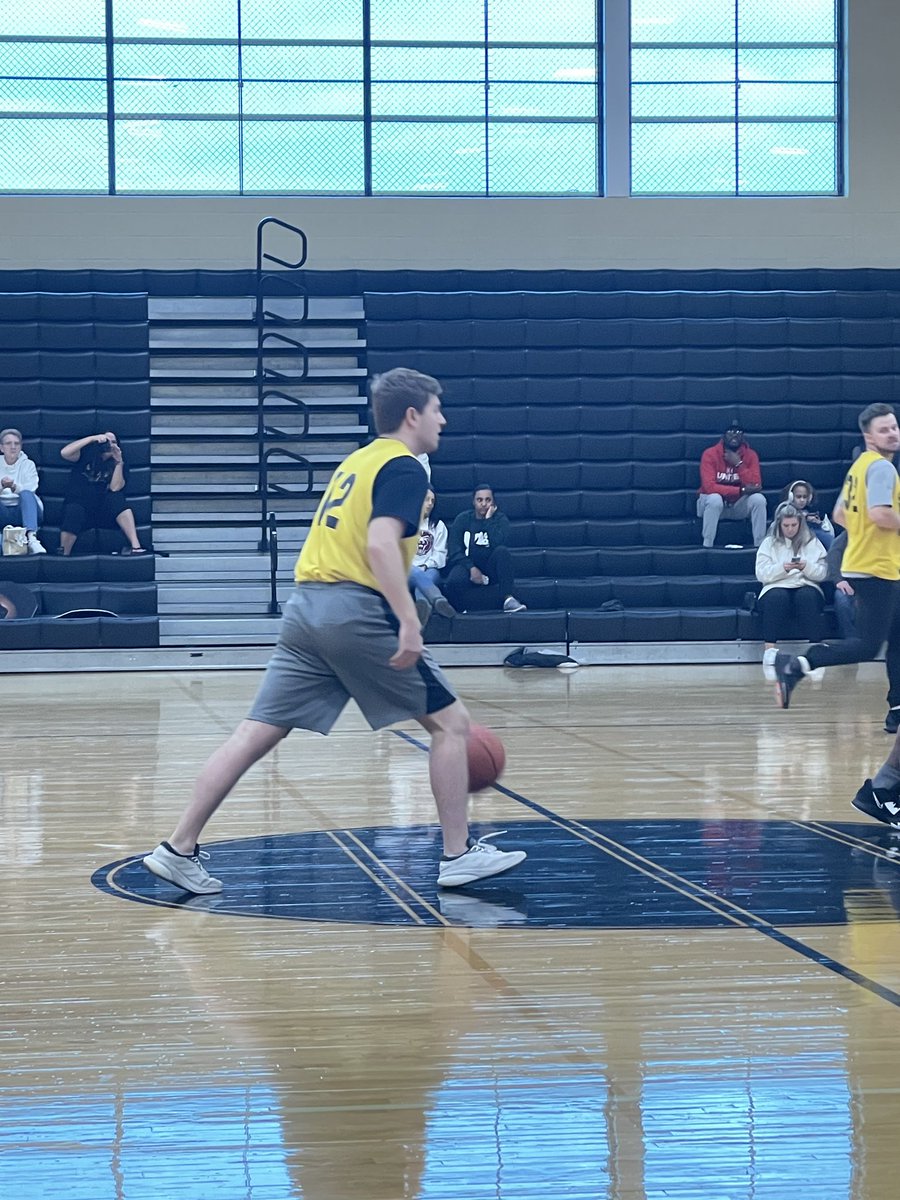 Matthew L. Shulman (@coachshulman) on Twitter photo First SMW 🏀 Alumni game for me & it was awesome to see some familiar faces!
Great to see <a href="/BrianNumrich/">Brian Numrich</a> <a href="/CoachLinner/">Chris Linner</a> & Darrell Stewart out there playing! First SMW 🏀 Alumni game for me & it was awesome to see some familiar faces!
Great to see <a href="/BrianNumrich/">Brian Numrich</a> <a href="/CoachLinner/">Chris Linner</a> & Darrell Stewart out there playing!