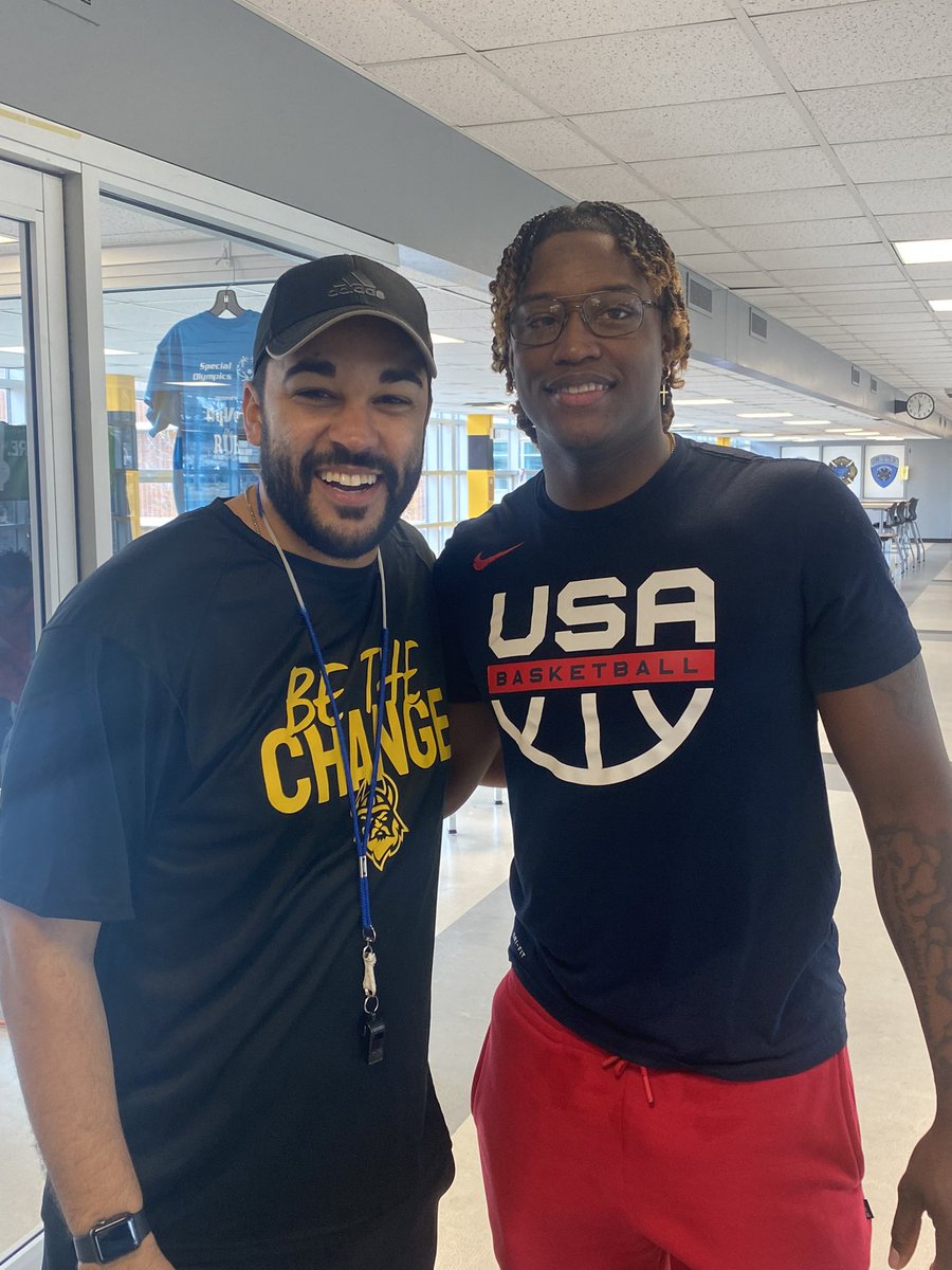 CoachShulman's tweet image. First SMW 🏀 Alumni game for me &amp;amp; it was awesome to see some familiar faces! 

Great to see @BrianNumrich @CoachLinner &amp;amp; Darrell Stewart out there playing!