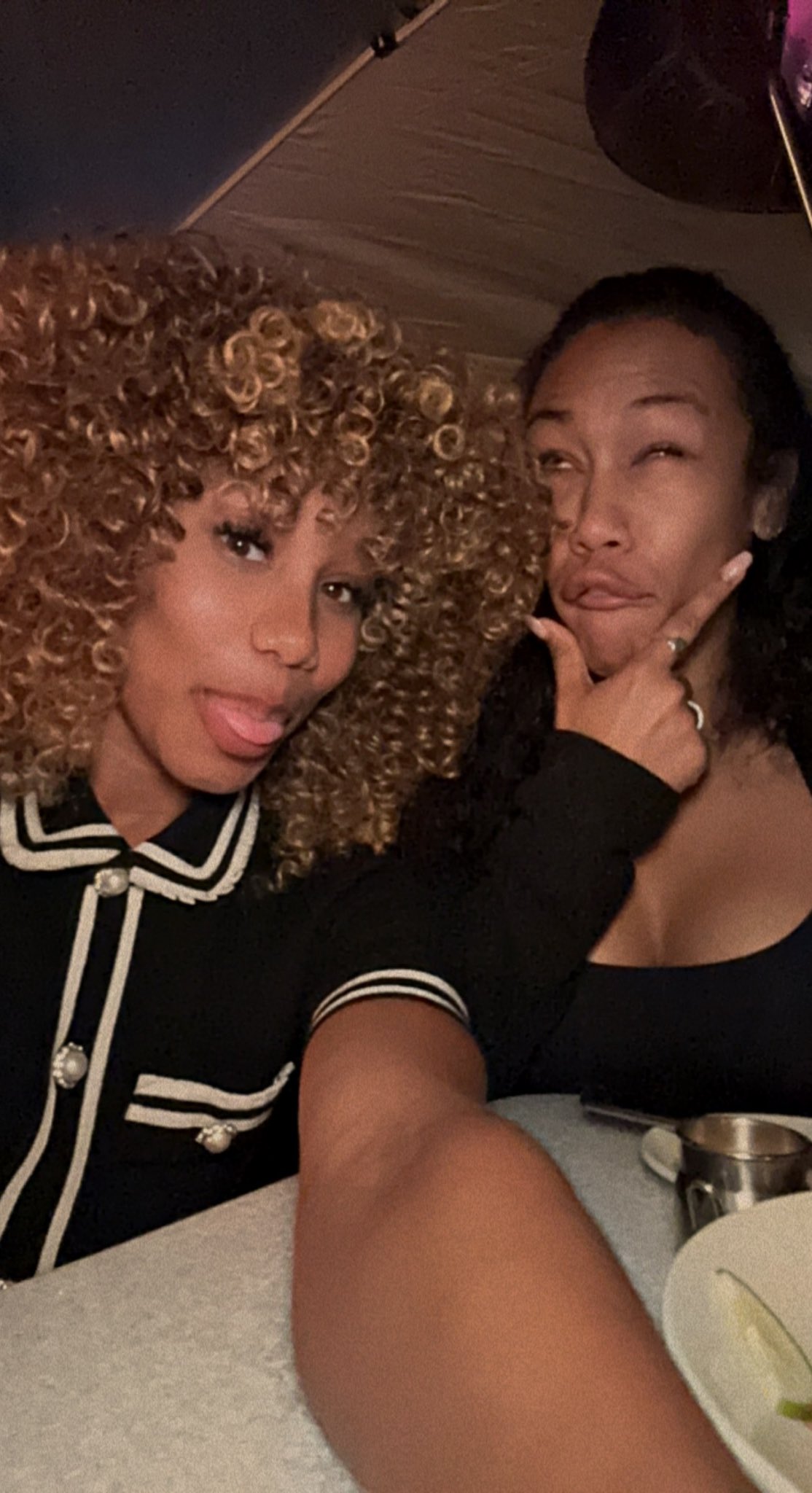 TW Pornstars - 2 pic. Onlyjennafoxx INC. Twitter. Fans got us together