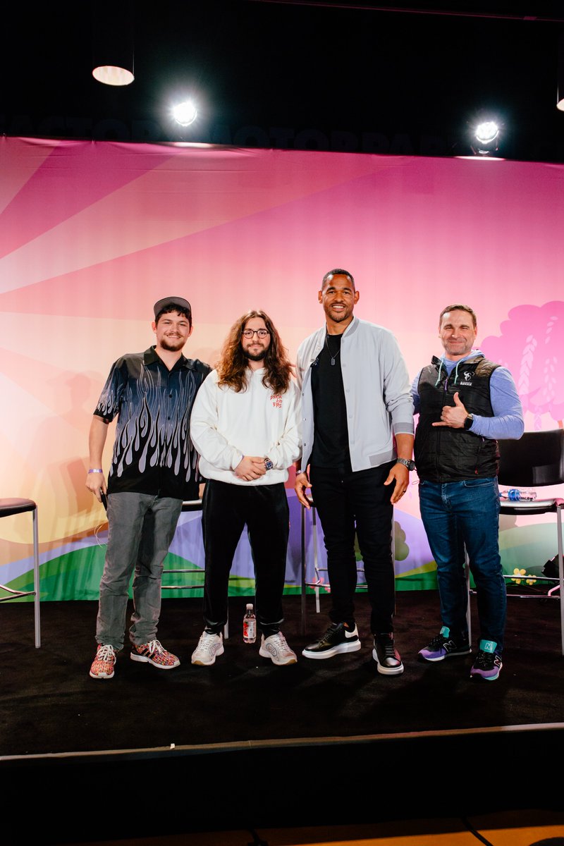 I AM Nation tweet media