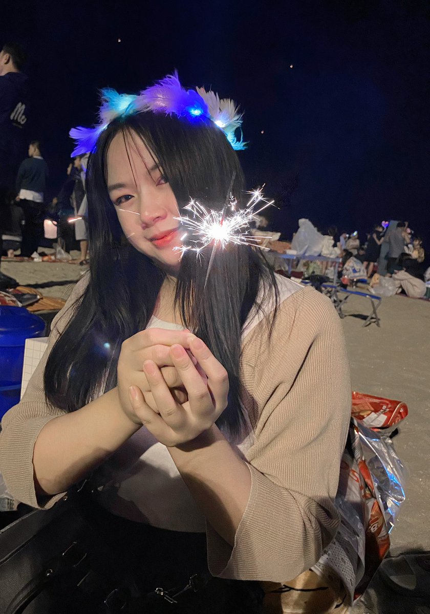 namkangny's tweet photo. สวัสดีปีใหม่ 2023 / 2566 💝💕 #ปีใหม่2566 #พัทยา https://t.co/5w1iW6TDba