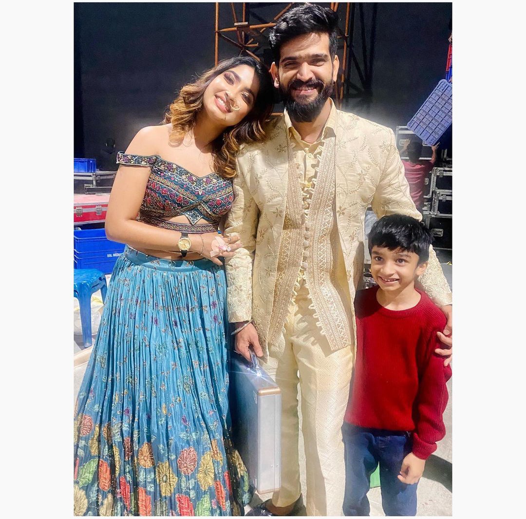 Shubhamhukkeri's tweet photo. Congratulations #RoopeshShetty
🔥💥
#BBK9 winner 💥💥🔥
#BiggBossKannada #BBK9GrandFinale https://t.co/81BU2Lq4D1