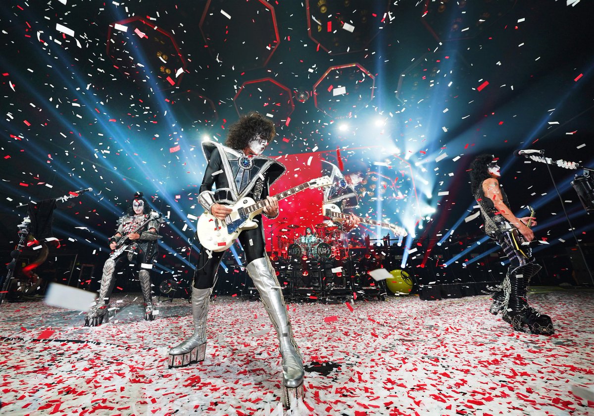 #KISSARMY! Thank you for making #KISSTORY with us in 2022! What a year! 56 shows...5 continents...26 countries...&amp; over 1 million fans! You made us proud! 

Who's ready for an AMAZING 2023? WE ARE! #EndOfTheRoadTour!
