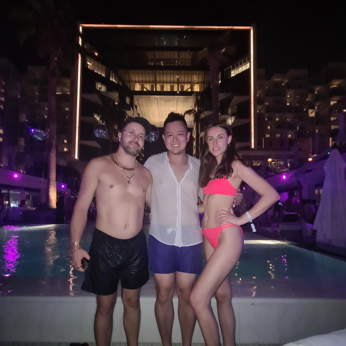 HerbertRSim's tweet photo. 2022 has been a harsh year for the financial markets, especially #crypto

But here's to 2023, many good days ahead! HODL FTW 📈🚀

Wishing everyone a Happy New Year 2023!! 🥳🥂🍾🎉

#HerbertSim #BitcoinMan #Cryptocurrency #Bitcoin https://t.co/q1VkqjANSq