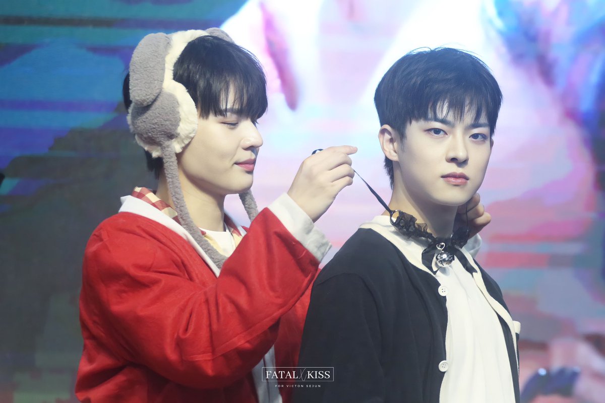 221224 메이크스타 팬싸 

☺️

#빅톤  #세준 #임세준 #수빈 #정수빈 
#victon  #sejun #limsejun #subin