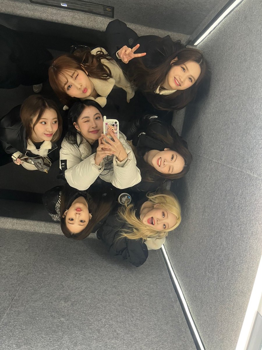 J_JiyoonUpdates's tweet photo. Jiyoon in E.ji's post ♥️♥️♥️✨

#아이칠린 #ICHILLIN #지윤 #JIYOON https://t.co/BujBgEWGxh