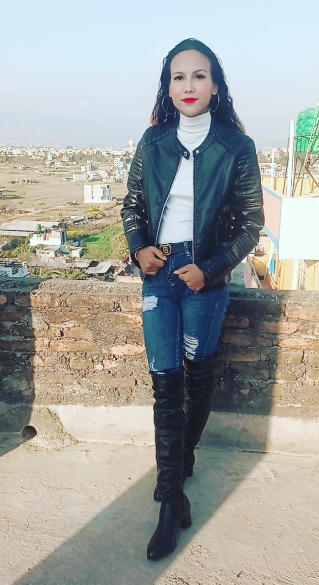Rosekc9's tweet photo. @... तिमी जति नै #Handsm भए पनि
के काम 🤔🙄
जबकि तिमी मेराे हुन सक्दैनौ भने 😉😍
#HappyNewYear2023 ❤️❤️ https://t.co/mQEsl88p7q