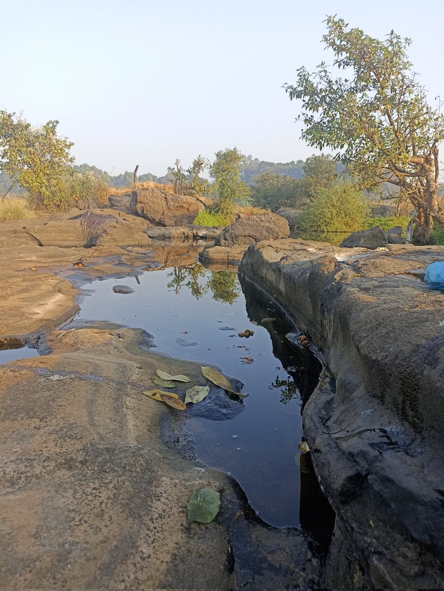 dharmeshbarai's tweet photo. Do Not Litter please.

I did my bit early in the morning by cleaning the Vavandhal River Khalapur, this was my last contribution of the year 2022.

Look forward more steps towards Water protection and conservation in new year 2023.
@MoJSDoWRRDGR @swachhbharat @moesgoi @sumrag https://t.co/vSUapbnnda