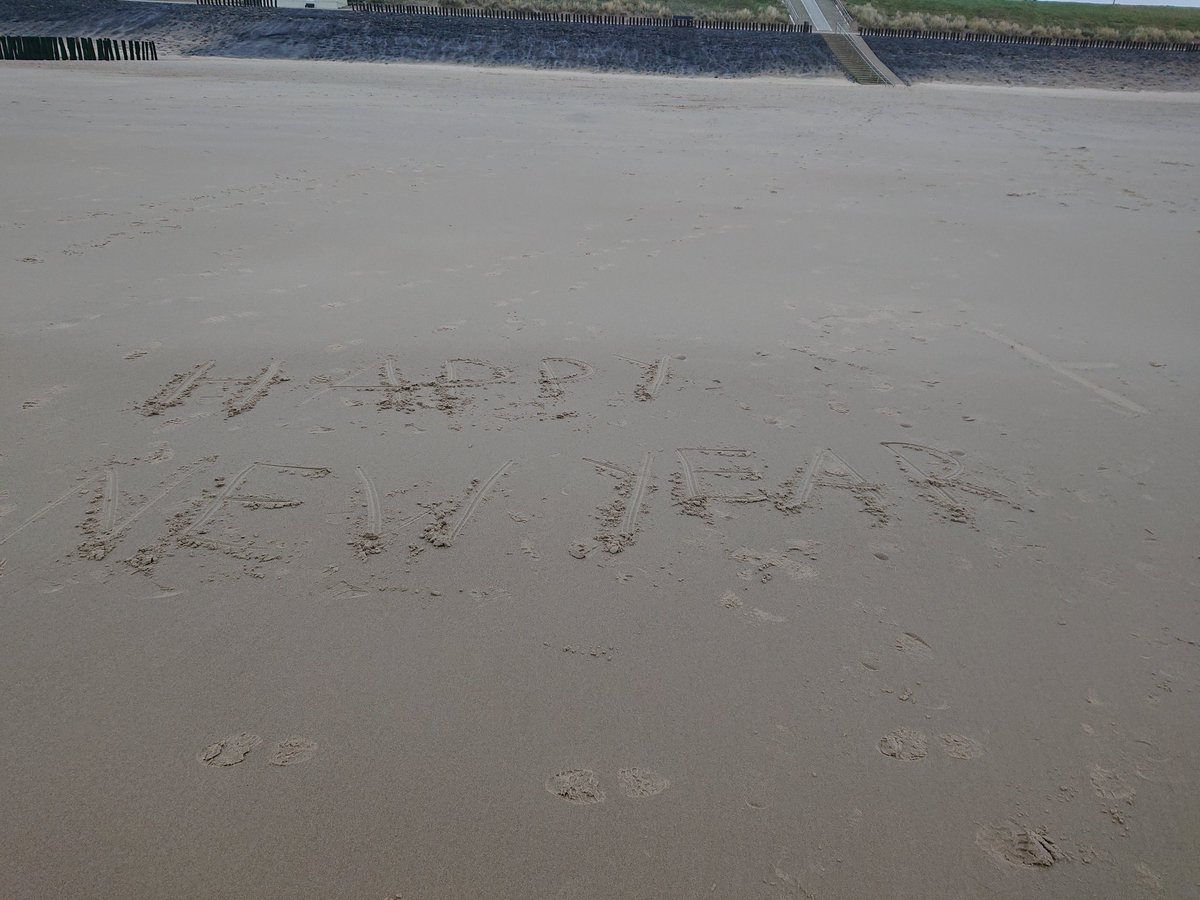 Gelukkig Nieuwjaar! Ook na hoog- en laagwater. 😀