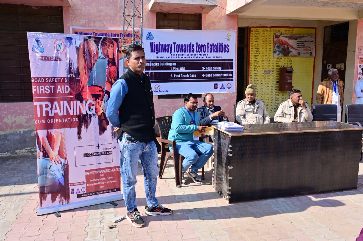 RajatSwamiii's tweet photo. केंद्रीय सड़क परिवहन एवं राजमार्ग मंत्रालय के रोड़ सेफ्टी एडवोकेसी कार्यक्रम के तहत रक्षा मित्रो के प्रशिक्षण शिविर में ग्राम पंचायत नेत���वाला एवं महियावाली में भाग लिया।
आयोजक
सेफ़ ड्राइव सेव लाइफ NGO आभार।
@nitin_gadkari @NHAI_Official @OfficeOfNG @Sos_Sourabh @SriGanganagarDM https://t.co/wutVGVxHeo