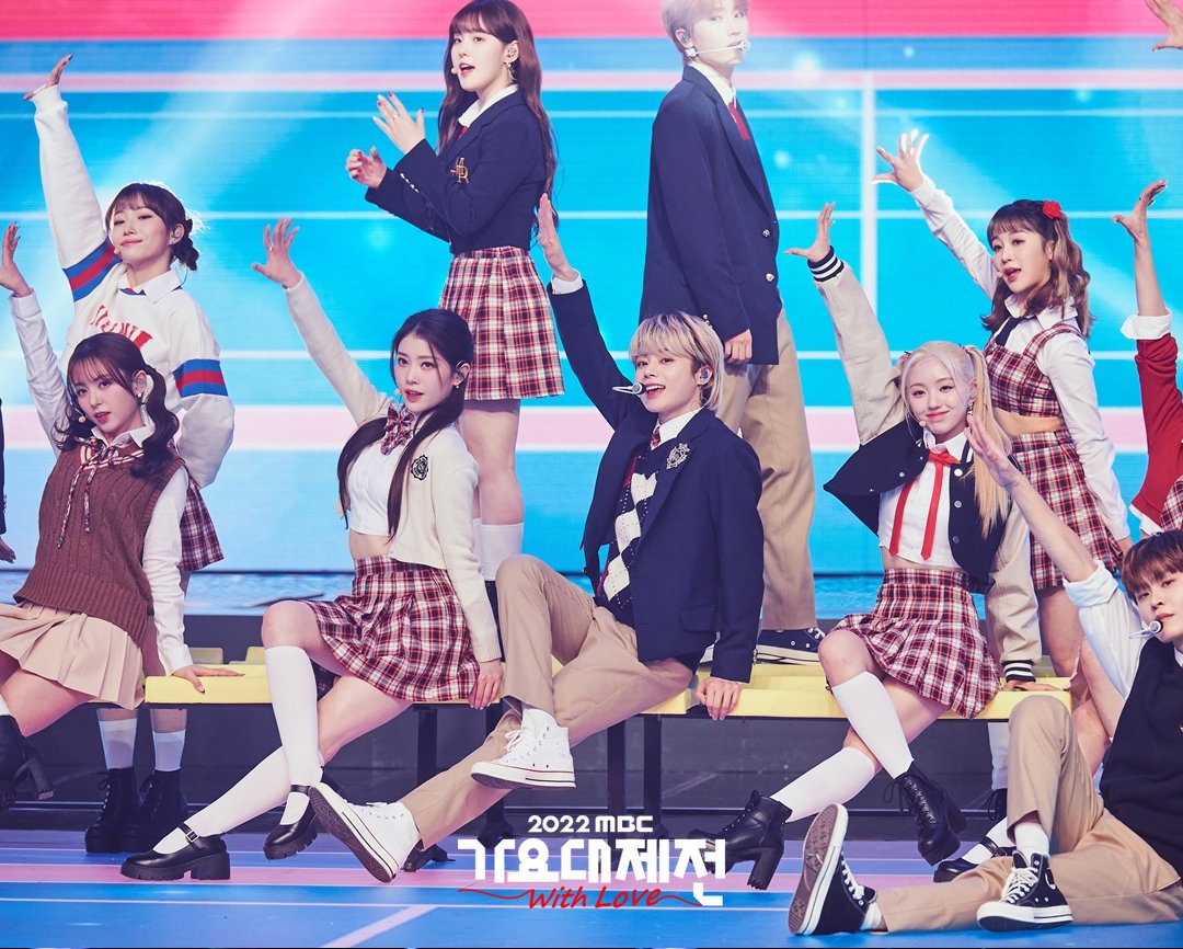 HninWutyeeOo2's tweet photo. 👑<#2022MBC Gayo Daejejeon>👑 On-site photo📷
#Stampler #Tempest #Kepler
December 31st (Sat) 8:40pm broadcast📺
Watch again ▶ https://t.co/8QIbefNSrQ https://t.co/qtWZOBGMYM
#Kep1er @official_kep1er
#TEMPEST
#Templer https://t.co/ZNHQFqYmpR