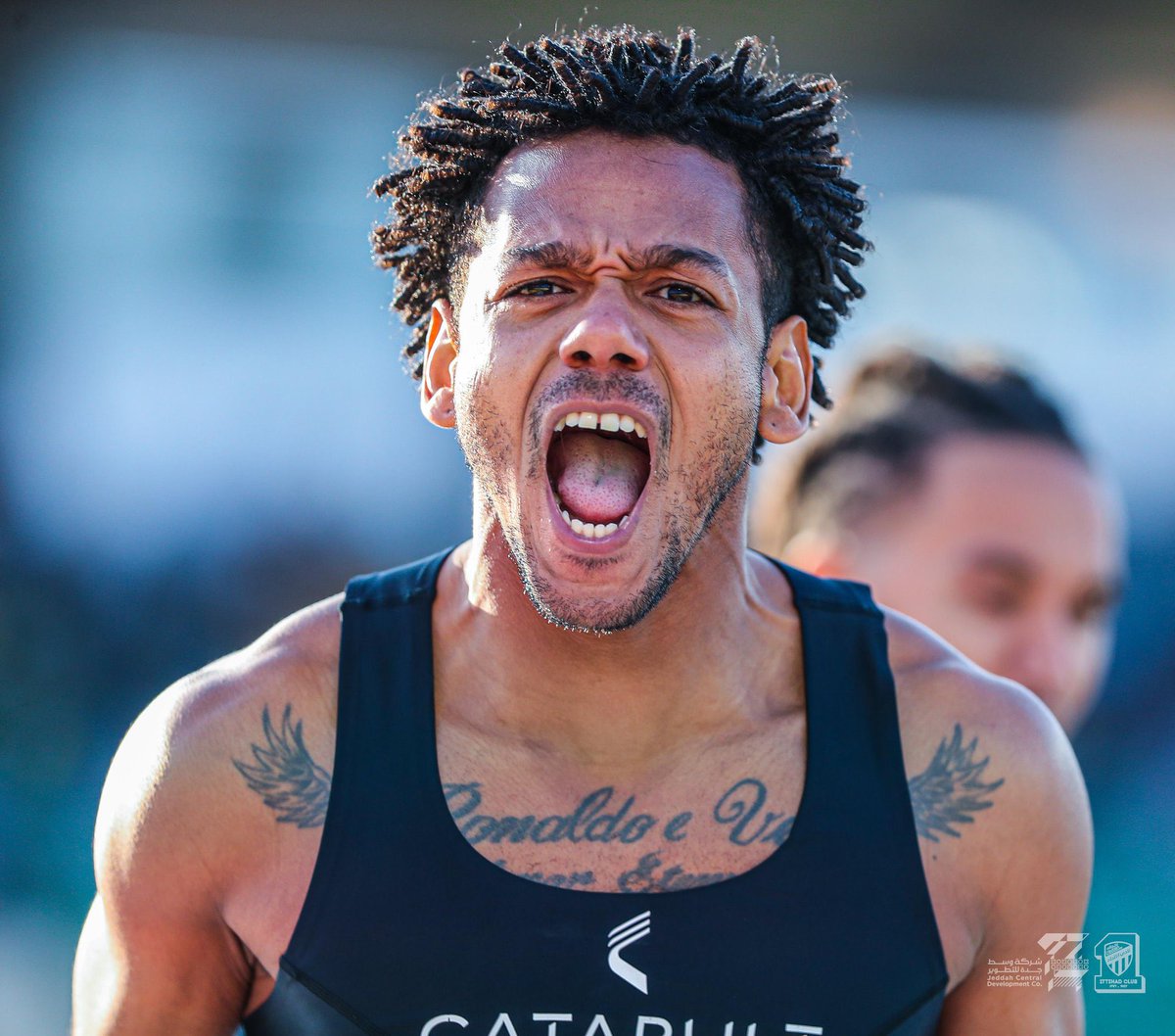 الف مبروووووك يا نموووور 🐅 <a href="/ittihad/">نادي الاتحاد السعودي</a> 
عاداتك يا عميدهم 💛🖤

بمناسبة الفوز سحب على ٥٠٠ ريال رصيد 💰
موزّعة على ٥ فائزين 🤩

فقط ريتويت ومتابعة 🔁
#شقردي_لك_سند