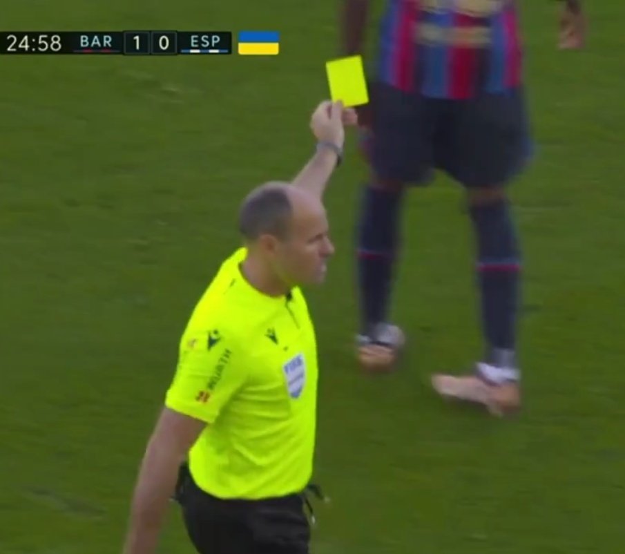 BarcaWorldwide's tweet photo. The worst referee of all time. https://t.co/taWE8I8Zq1