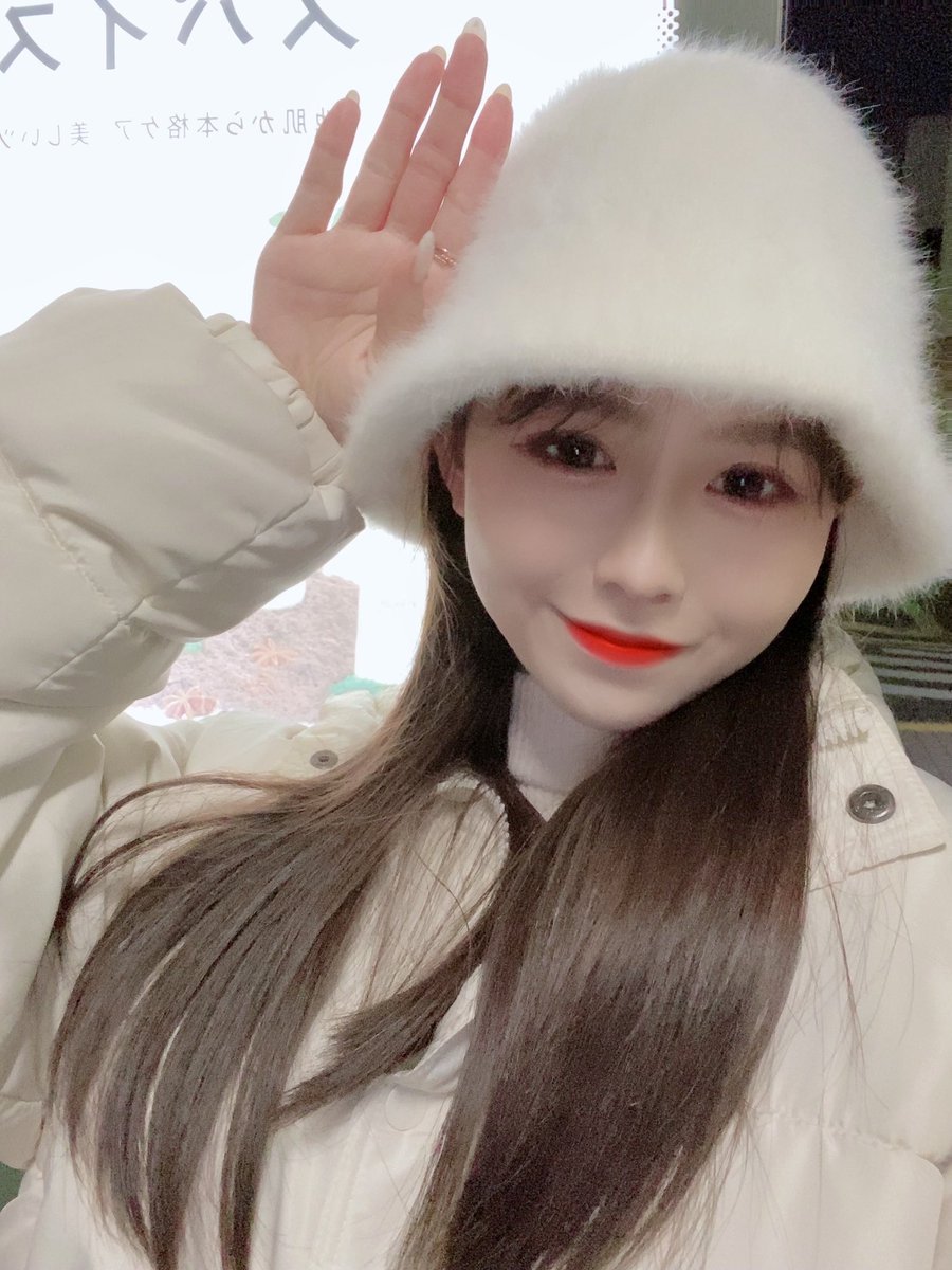 mami0804_vm's tweet photo. 2022年ありがとうございました！
🐯→🐰良いお年を〜🎍🌅
#ハートの花を咲かせまショ https://t.co/UvYAaCKFu3