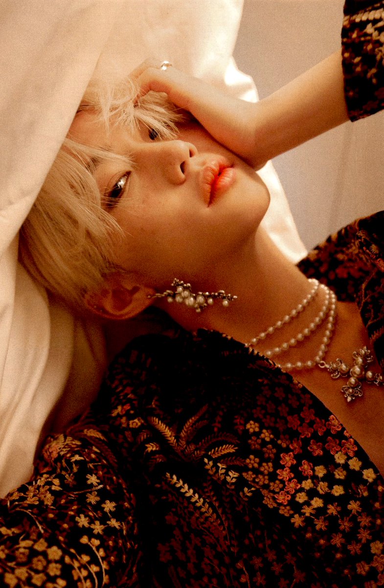 FELIXCharts's tweet photo. 🎞️ singlesmagazine Instagram | 221231

Singles Magazine Korea published their 2022 INSTAGRAM TOP 10 &amp; #FELIX dominates the list with 3/10 spots alone:

#1 FELIX 👑
#2 #필릭스
#7 #フィリックス

Congratulations to our top model LEE FELIX &amp; the most iconic photoshoot ever existed🥳 https://t.co/LJcVe7YkoX