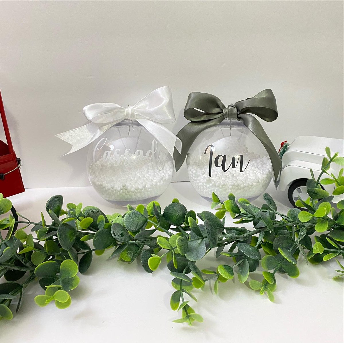 IdeasonCraft's tweet photo. 🎄Customized Christmas Ornaments 🎄

#IdeasOnCraft #ChristmasOrnaments #CustomOrnaments #Christmas #Handmade #ForNow #Now #Trending #fyp #Fy #Foryourpage #smallbusinessowner #smallbusiness #IdeasOnCraft✨💫 https://t.co/SrgeeJmO8n