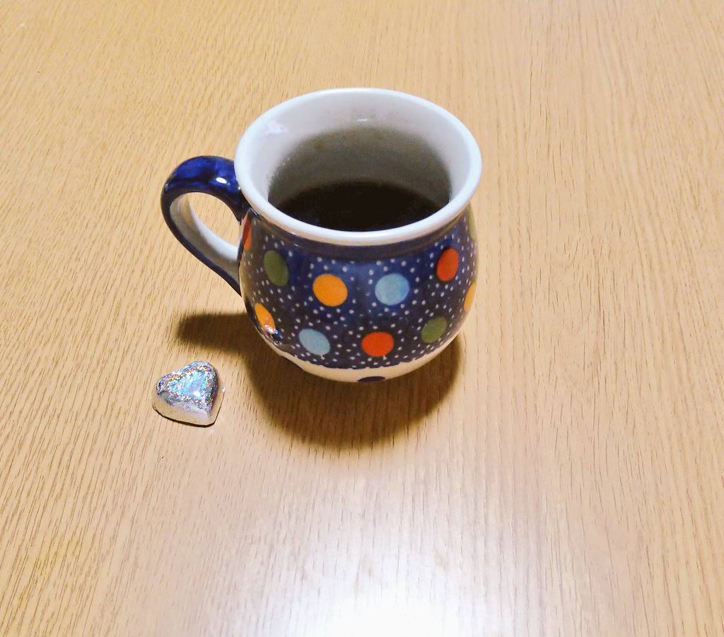 masimaroyaro's tweet photo. 2022年最後に飲むものも2023年最初に飲むものも珈琲が良いなと思って淹れました☕

来年もどうぞよろしくお願いします♡ https://t.co/NML3PMYwKn