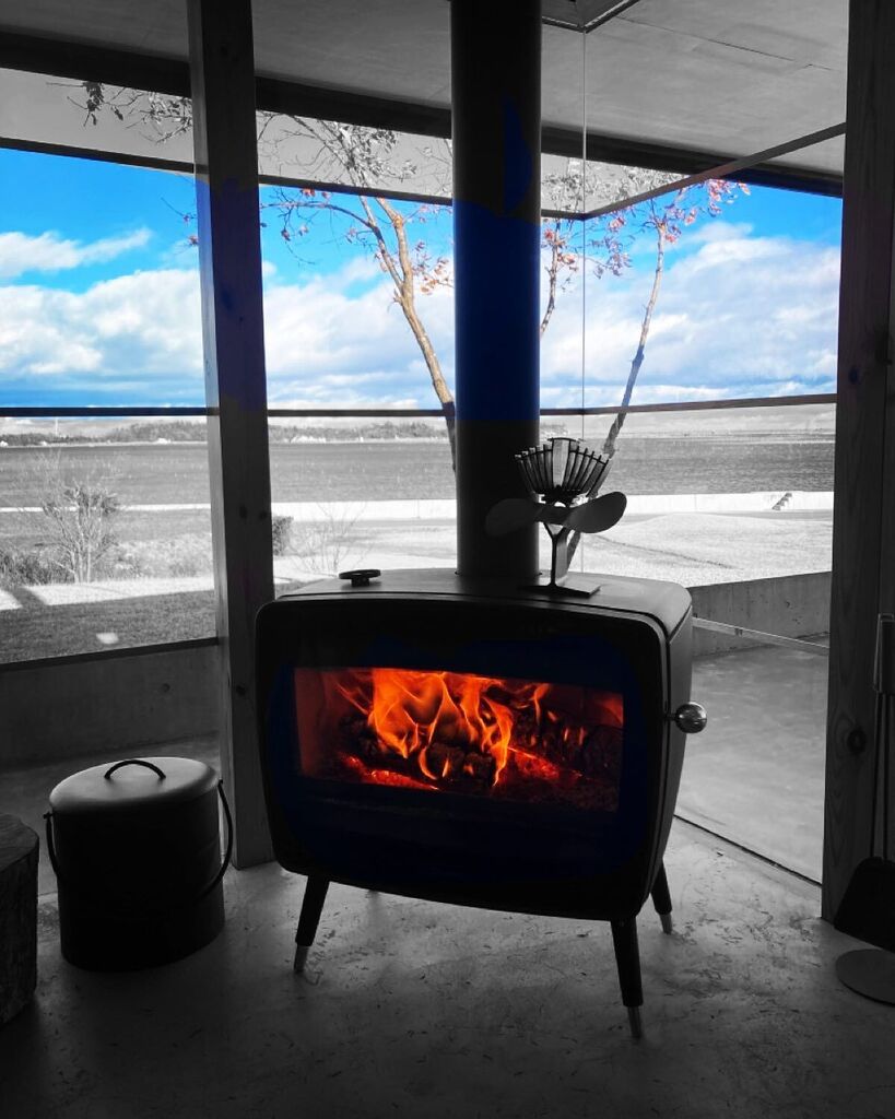moco_cota's tweet photo. #海　#火　#モノクロ　#白黒　#カラフル
#sea #fire #monochrome #bnw #colorful https://t.co/YoURqISTOP https://t.co/vhS8UYt0y9