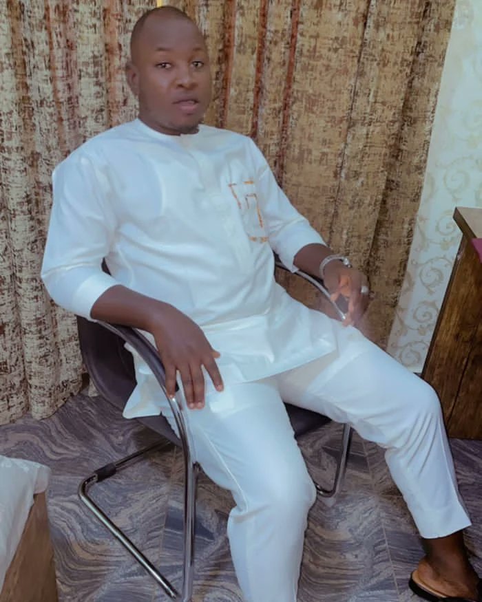 OmoAlhajiOrijin's tweet photo. It is okay to think out of the box but better when you think like there's no box๐
#PatienceAndGoodluck
#captainplusstitches.ng๐๐
#captainplusshoes.ng๐
#cps.ng๐๐๐
#madeinnigeria
#babaplus
Cheers to 2023 ๐ฅ https://t.co/EvWKZ0Napa