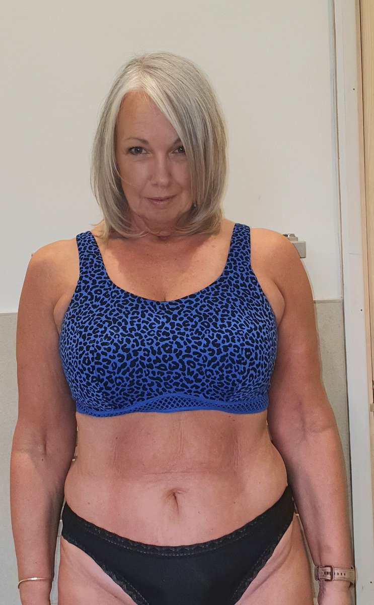 2022 can jog on. Relentless workload,bathroom debacles and loss of loved ones..However.. thanks to <a href="/6PackRevolution/">The Six Pack Revolution</a> I'm heading into 2023 in better shape than I was at the start of the year. Onwards and upwards..! And the bathroom is finally finished! #HappyNewYear