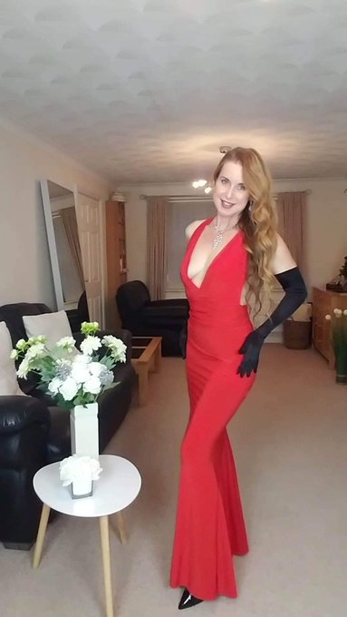Happy new year.  Thankyou for following me  All the lovely comments and likes.  I wish you health and<a href="/tag/stockings"class="tags"><span>#stockings</span></a><a href="/tag/nylon"class="tags"><span>#nylon</span></a>