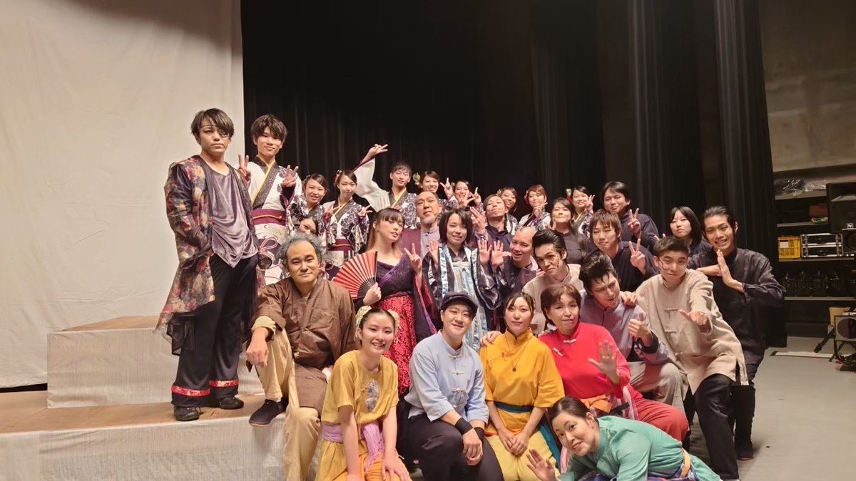 yosakoicocolo's tweet photo. 2022年 
振り返ってみれば･･･

舞台で踊ったり、過去衣装をひっぱり出したり、総踊り作ったり、よさバカで3位受賞したり･･･

過去一番忙しい年になりました！🐯
初めての経験をたくさんして、人との繋がりが増え、メンバー一人一人が成長出来ました！💮

来年もどうぞよろしくお願いします！🐰 https://t.co/LXxgBPLHSi