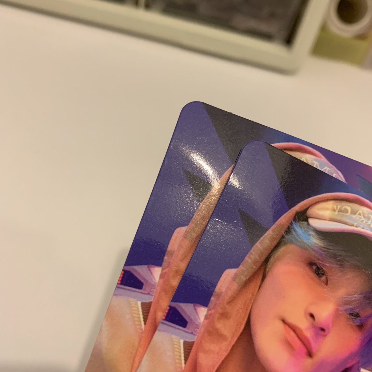 neotown_DMs's tweet photo. i can see what kind of grip the person putting in mark photocards into candy special ver has https://t.co/QVXZ4FxkLs