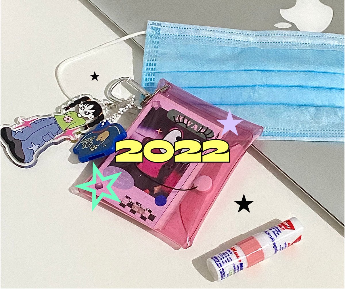 ⋆ tweet media
