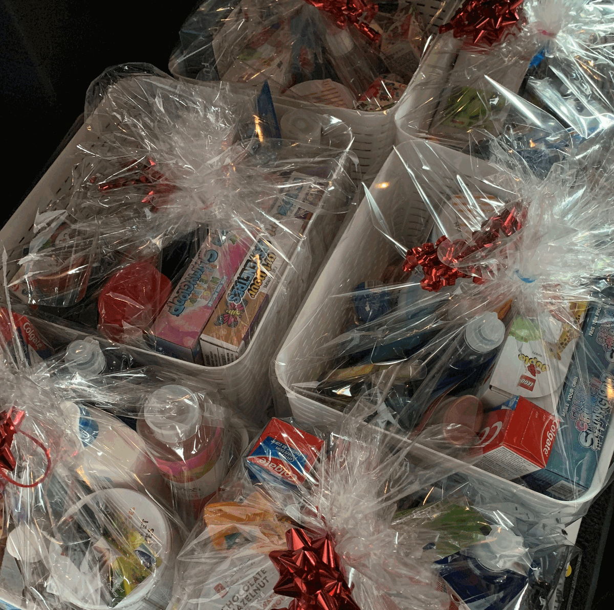 This holiday season we were able to deliver gift baskets to six local families!

Thank you <a href="/DesjardinsGroup/">Desjardins Group</a> for your support! To spread some holiday cheer, they donated over $100,000 to organizations across the province and we were lucky enough to benefit from their generosity!