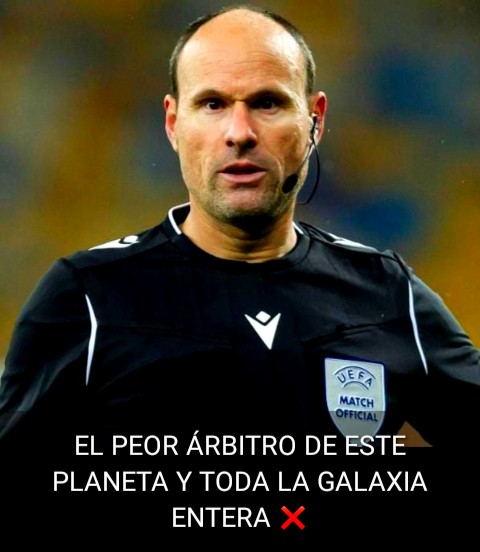 ElielJPC's tweet photo. @fifacom_es @ChampionsLeague Señores, Este Árbitro mancha el fútbol. No está apto para dirigir. Es un vergüenza. https://t.co/e990hlJTpn