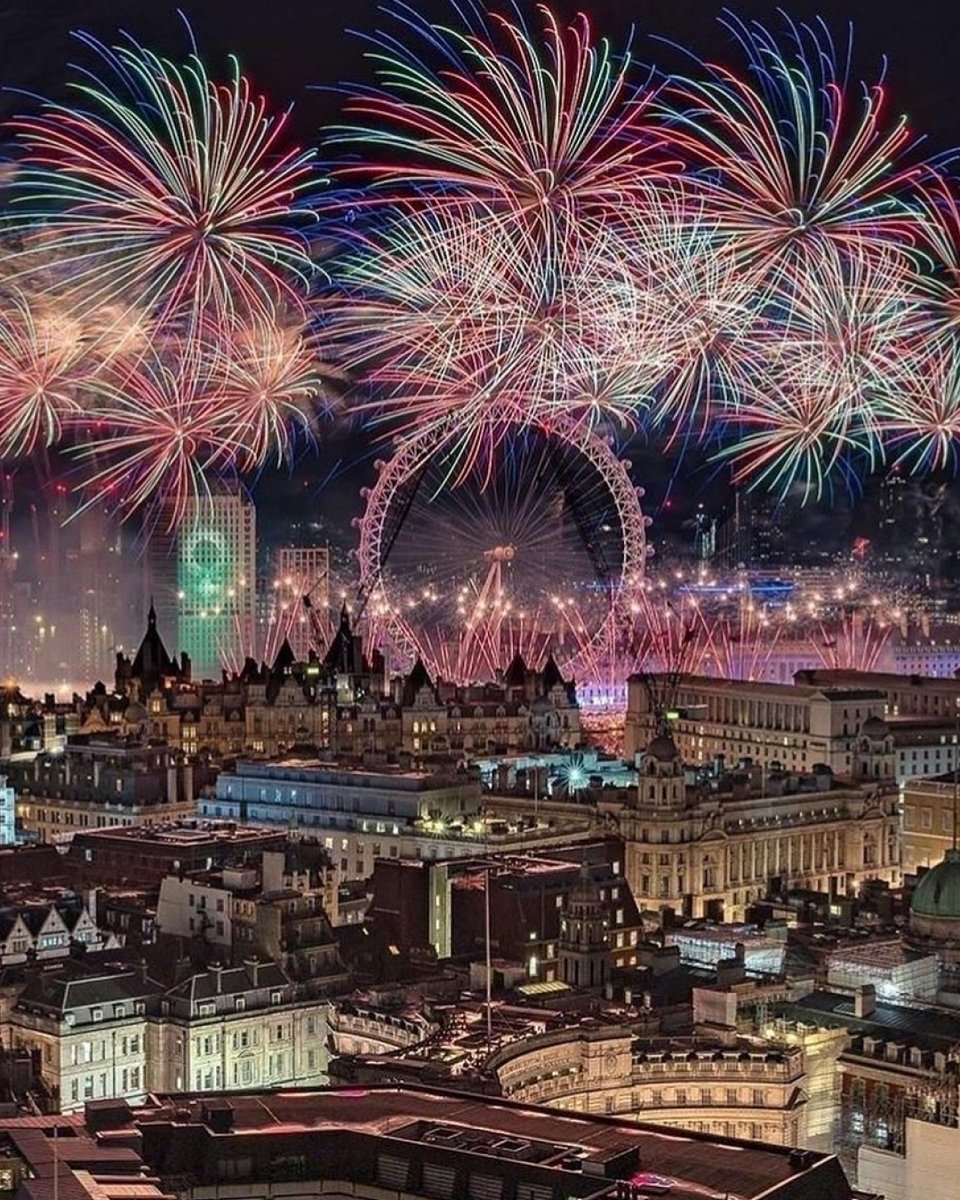 You gotta add these fireworks shows to your bucket list!

📸: <a href="/saaggo/">Saúl Aguilar</a> // Paris
📸: <a href="/cbsnews/">CBS News</a> // New York City
📸: <a href="/dubai/">Dubai دبي</a> // Dubai
📸: <a href="/tmnikonian/">TMnikonian</a> . // London

#eludetheordinary #ChooseAdventure #GetOutStayOut #newyear2023 #newyearseve