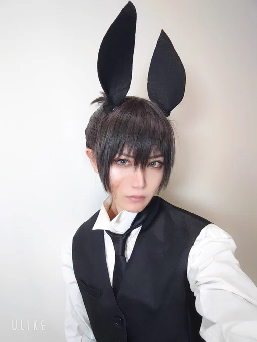 【cos!むたみわ/メカ三輪※捏造】卯年なので遊びました……w2023年もシロクロを宜しくお願い致します!与幸吉:シロ三輪霞:クロ() 