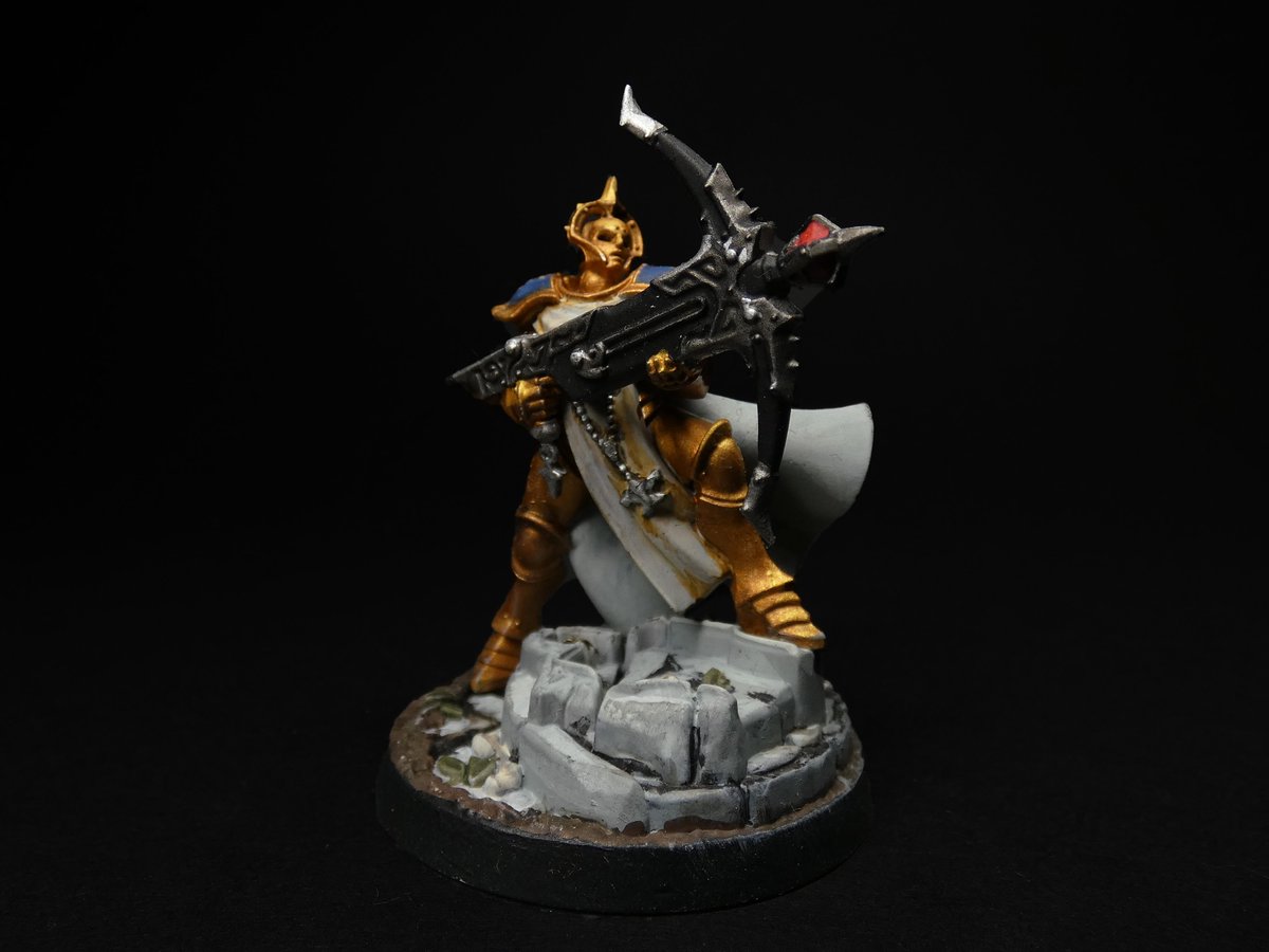 elotheror's tweet photo. A bunch of Stormcast with classic paint scheme I painted a year ago I think. Never take the time to properly get a picture of them, now it's done and I really like them.

#WarhammerCommunity #ageofsigmar #StormcastEternal #warhammer #paintingminiature #miniaturepainting https://t.co/5N26UtLzfq