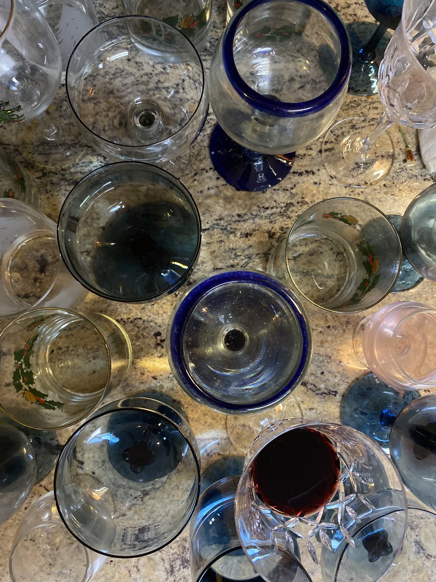 thesaltedtable's tweet photo. 4 out of 5 done for the week, 50th wedding anniversary last night, NYE party tonight, and I’ll be sleeping in tomorrow. Amen.😵💫🤸🏾♂️😴 #personalcheflife https://t.co/NorX1KJfFS
