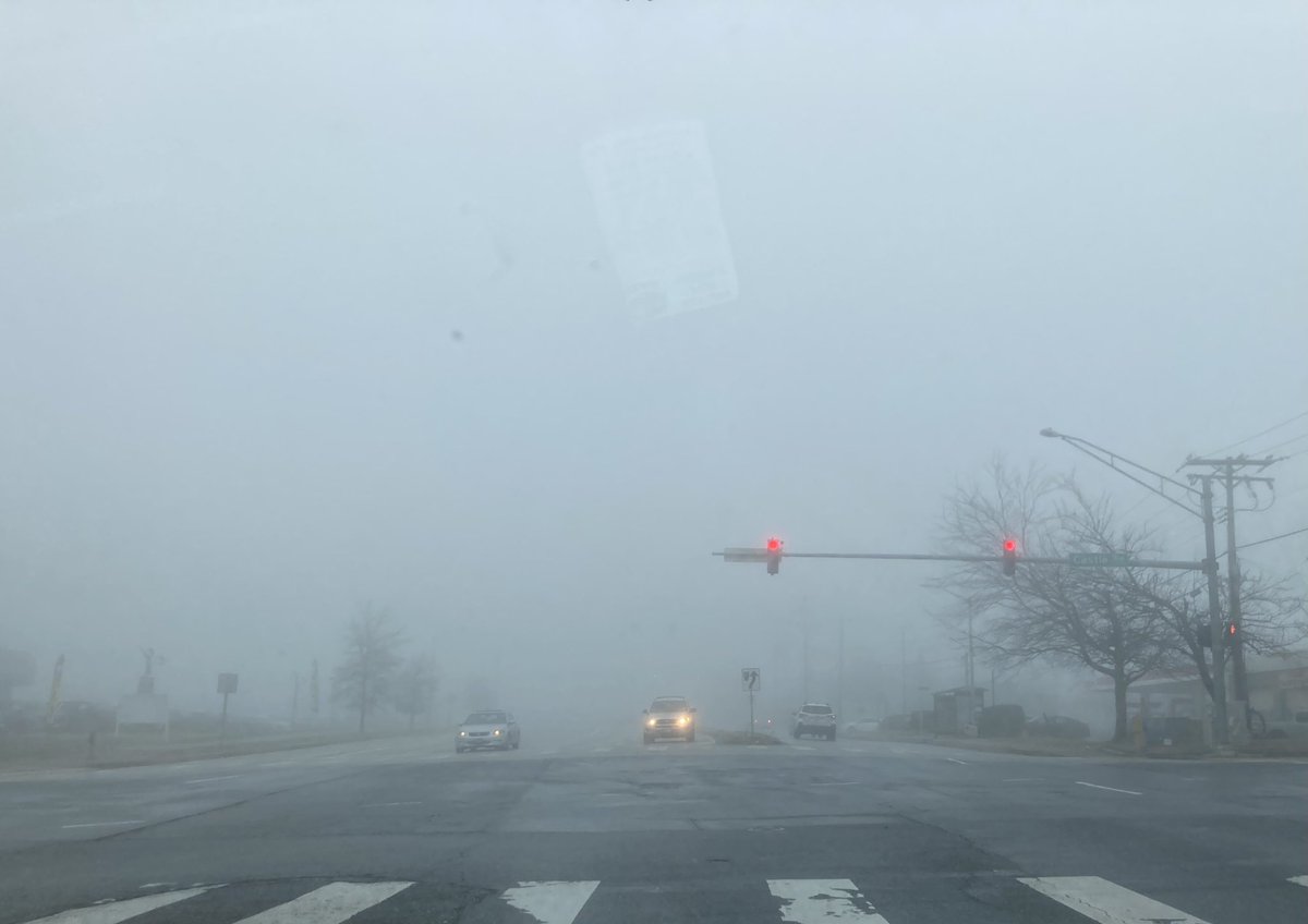 This fog is no joke <a href="/capitalweather/">Capital Weather Gang</a> Folks need to slow down and turn on their headlights. 🌫️