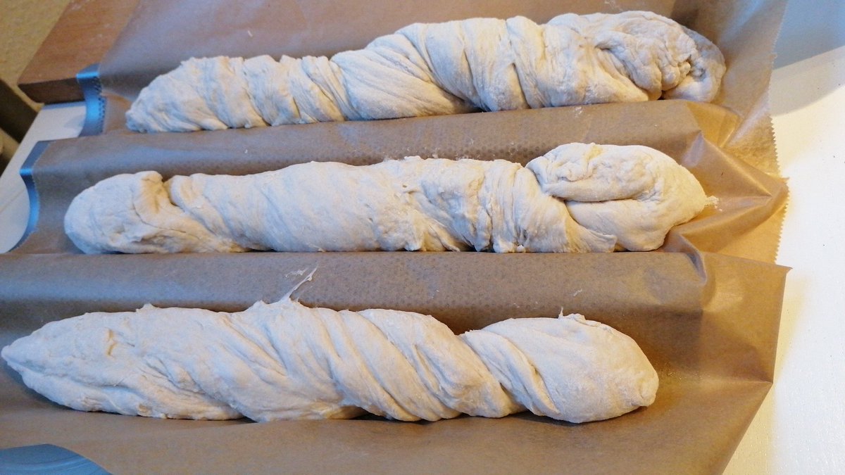 Kein Neujahrsvorsatz aber... Bateau Baguette von <a href="/HerrGruenkocht/">HerrGruenkocht</a> geht das ganze Jahr über 😅 danke für das tolle Rezept! herrgruenkocht.de/das-bateau-bag…